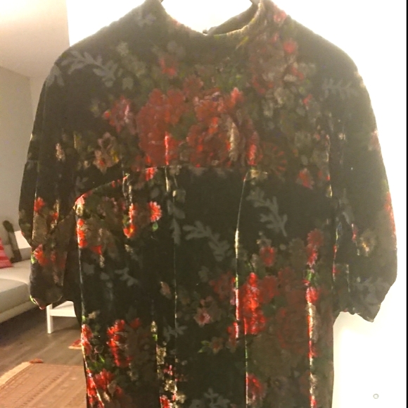 ✨HP✨ Zara Velvet floral mini dress - Picture 4 of 5